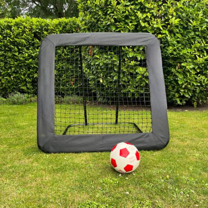 Freeplay Ultimate Fotboll Rebounder 124 x 124 cm